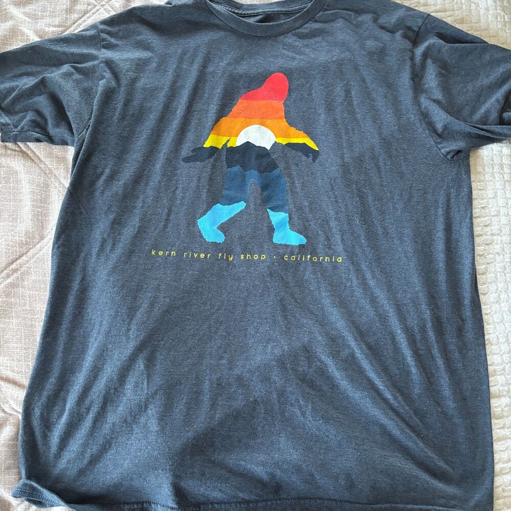 Kern River: Fly Shop California Bigfoot Graphic T-Shirt XL - Good
